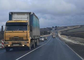 Ауыр жүк көліктері облыстық маңызы бар жолдарға залал келтіруде