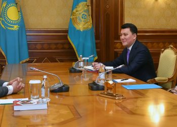 Мемлекет басшысы Ұлттық қоғамдық сенім кеңесінің мүшесі, саясаттанушы Расул Жұмалыны қабылдады