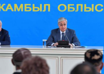 Мемлекет басшысы Қаракемер ауылының жұртшылығымен кездесті