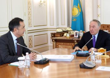 Нұрсұлтан Назарбаев Алматы қаласының әкімі Бақытжан Сағынтаевты қабылдады