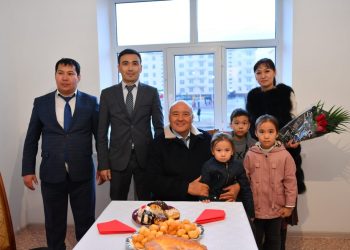 Түркістанда мемлекеттік қызметшілер баспаналы болды