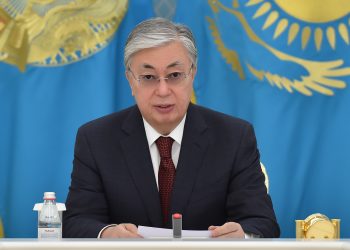 ҚР Президенті кейбір кәсіпорын қызметшілерін қашықтан жұмыс істеуге көшіру керектігін айтты