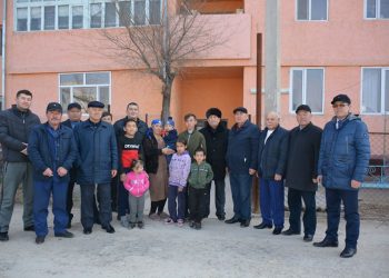 Шардарада көпбалалы отбасы баспаналы болды