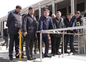 Әйтенов тал түсте қаланы аралады