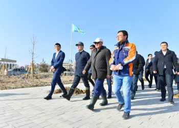 Өмірзақ Шөкеев Түркістанның рухани-мәдени орталығындағы ірі құрылыс алаңдарын аралады