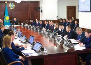 ҚР Премьер-Министрі А. Мамин коронавирустың таралуына жол бермеу шараларын күшейтуді тапсырды