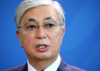 Президент Казахстана обсудил пандемию с госсекретарем США