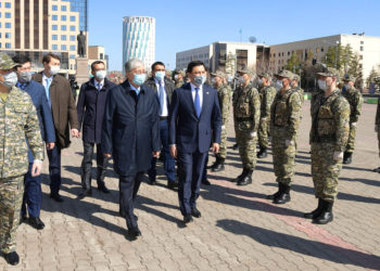 Мемлекет басшысы аумақтық қорғаныс бригадасының әскери қызметшілерімен кездесті