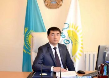 САРЫАҒАШ: ДЕПУТАТ 100 ОТБАСЫНА АЗЫҚ-ТҮЛІК ТАРАТТЫ