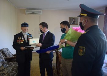 Миллион теңге үлестірілді