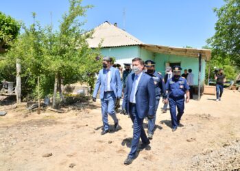 ШЫМКЕНТ: СУ ТАСҚЫНЫНДА ҚАТТЫ ЗАҚЫМДАНҒАН 5 ҮЙ ҚАЙТА САЛЫНАДЫ