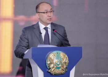 Дәурен Абаев журналистерді кәсіби мерекесімен құттықтады