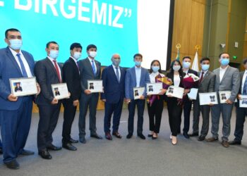 Түркістандық жастар Елбасының Алғыс хатымен марапатталды