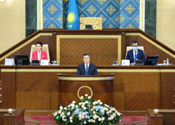 ҚР Премьер-Министрі Асқар Мамин Парламент палаталарының бірлескен отырысында Үкіметтің жұмысы туралы есеп берді