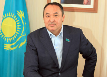 Қайрат Балабиев Шымкенттің әкімін «қала күнімен» құттықтады