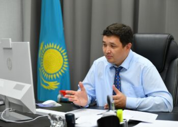 ТҮРКІСТАН: АУДАН, ҚАЛА ӘКІМДЕРІ ТҰРҒЫНДАРМЕН КҮНДЕЛІКТІ ТІКЕЛЕЙ ЭФИРГЕ ШЫҒАДЫ