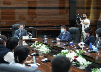 Бүгінгінің қаһармандары – дәрігерлер марапатталды