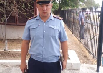 Учаскелік полиция инспекторы дер кезінде бұзақылықты тоқтатты