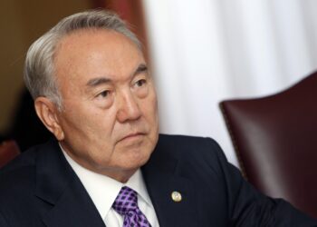 Нұрсұлтан Назарбаев коронавирус індетінен қаза болғандардың туыстары мен жақындарына көңіл айтты