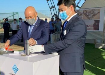 Түркістан: Тігін фабрикасының алғашқы қазығы қағылды