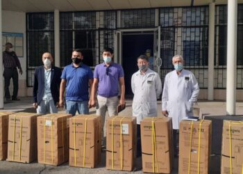 Түркістан: Түлкібастық еріктілер ауруханаға 23 дана оттегі консентраторларын табыстаған