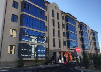 Шымкент: Конституция күні қарсаңында тұрғын үй кешені пайдалануға берілді