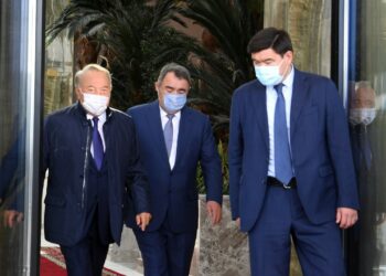 ЕЛБАСЫ «RIXOS TURKISTAN» ҚОНАҚ ҮЙІНЕ БАРДЫ