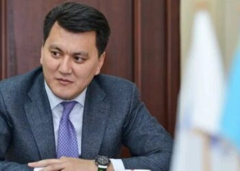 Ерлан Карин: Ауыл әкімдерін тікелей сайлау — үлкен саяси бетбұрыстардың басы