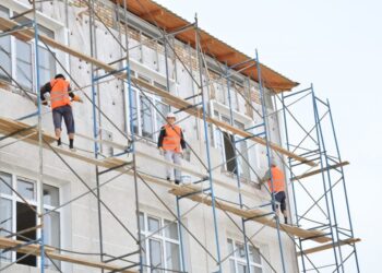 ШЫМКЕНТ: 39 КӨП ҚАБАТТЫ ТҰРҒЫН ҮЙДІҢ КҮРДЕЛІ ЖӨНДЕУ ЖҰМЫСТАРЫ АЯҚТАЛДЫ