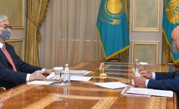 Мемлекет басшысы Түркістан облысының әкімі Өмірзақ Шөкеевті қабылдады