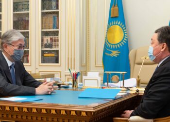 Мемлекет басшысы Қасым-Жомарт Тоқаев Премьер-Министр Асқар Маминді қабылдады