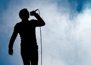 Сенат әртістердің сахнадағы жүріс-тұрысын, фонограмма қолдануын реттейтін заң жобасын қабылдады