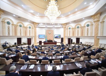 Сенатта Қазақстандағы су қауіпсіздігіне төнген қатерлер мен проблемаларды талқылады