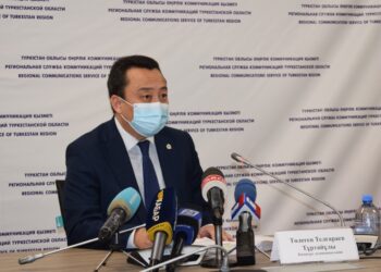 ҚАЗЫҒҰРТ АУДАНЫ АГРОӨНЕРКӘСІП КЕШЕНІН ДАМЫТУ БОЙЫНША ОБЛЫСТА КӨШ БАСЫНДА