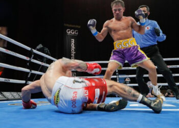 Головкин Шереметаны техникалық нокаутпен жеңіп, рекорд орнатты