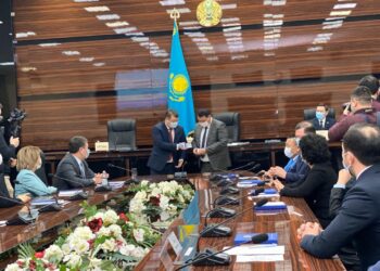 Бахадыр Нарымбетов — Шымкент қаласы мәслихатының хатшысы