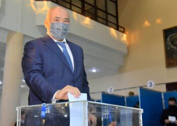 Түркістан облысының әкімі Өмірзақ Шөкеев сайлау науқанында өз таңдауын жасады