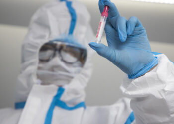 Сайлау күні тұрақты жұмыс істейтіндер коронавирусқа қарсы тексеруден тегін өтеді