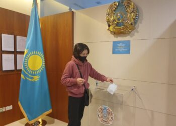 Шетелдегі қандастарымыз сайлауға белсенді қатысуда