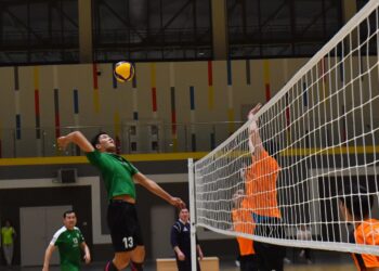 ТҮРКІСТАН: МЕМЛЕКЕТТІК ҚЫЗМЕТШІЛЕР АРАСЫНДА ВОЛЕЙБОЛДАН ҚЫСҚЫ БІРІНШІЛІК БАСТАЛДЫ