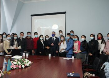 Шымкент жастары жас кәсіпкермен кездесті