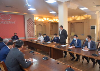 Р.Аюповтың төрағалығымен фракцияның алғашқы отырысы өтті