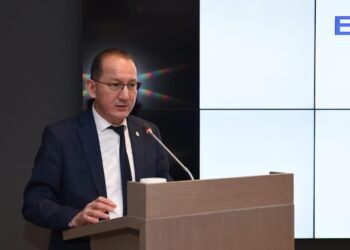 Еңбекші ауданының әкімі есеп берді