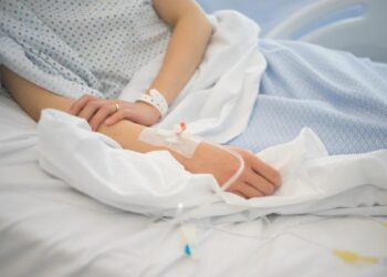 Коронавирустан жазылған адамға қанша уақыттан кейін вакцина салуға болады?