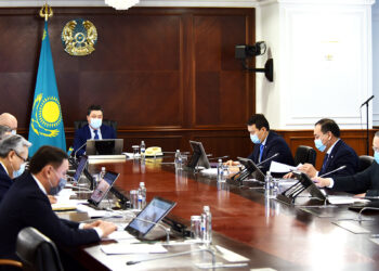 А. Мамин: қазіргі кездегі басты міндет – жаппай вакциналауды өткізу