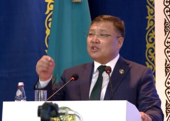 Сайрамда «Қамқорлық» бағдарламасы 12 отбасыға қуаныш сыйлады