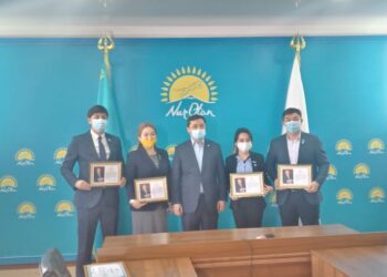 Түркістан облыстық мәслихат депутаттарына Елбасының «Алғыс хаты» табысталды