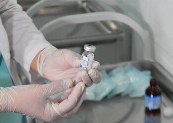 Түркістан облысында 840-қа жуық медицина қызметкері Covid-19-ға қарсы екпе салдырды