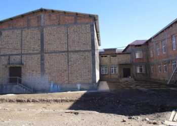 ТӨЛЕБИ АУДАНЫНДА БИЫЛ 2 МЕКТЕП ПАЙДАЛАНУҒА БЕРІЛЕДІ