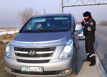 ТҮРКІСТАН: ЗАҢСЫЗ ЖОЛАУШЫЛАР ТАСЫМАЛЫНА ҚАРСЫ РЕЙДТІК ШАРА ӨТТІ